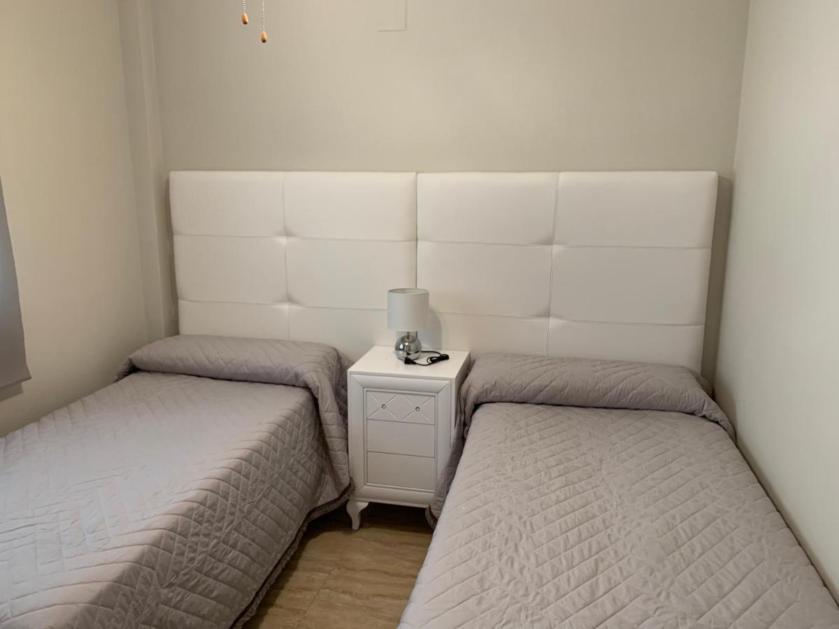 Apartament Aguamarina On The Beach Front Apartment Keflavík Ngoại thất bức ảnh