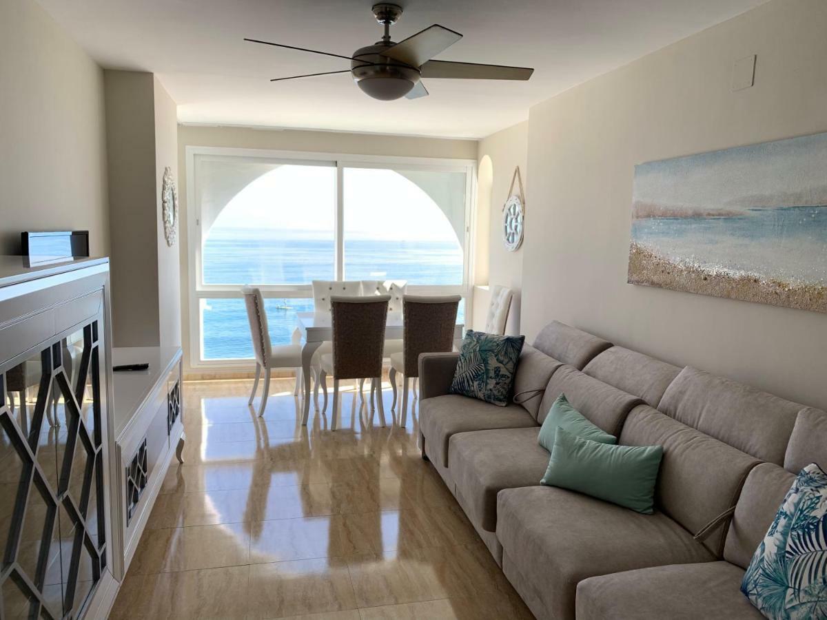 Apartament Aguamarina On The Beach Front Apartment Keflavík Ngoại thất bức ảnh