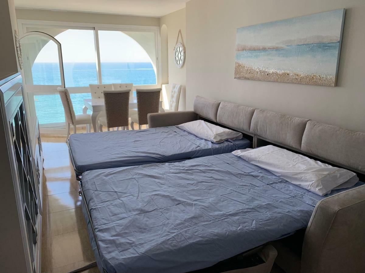 Apartament Aguamarina On The Beach Front Apartment Keflavík Ngoại thất bức ảnh