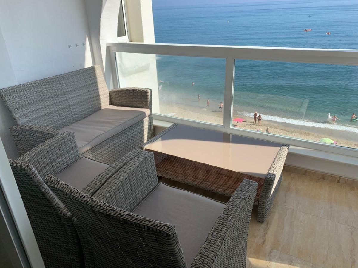 Apartament Aguamarina On The Beach Front Apartment Keflavík Ngoại thất bức ảnh